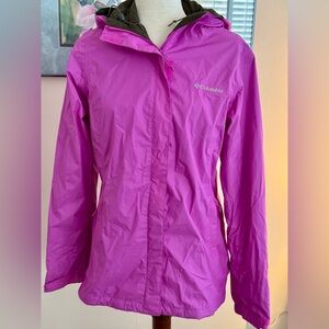 Columbia Women's Arcadia II Rain Pink Jacket.